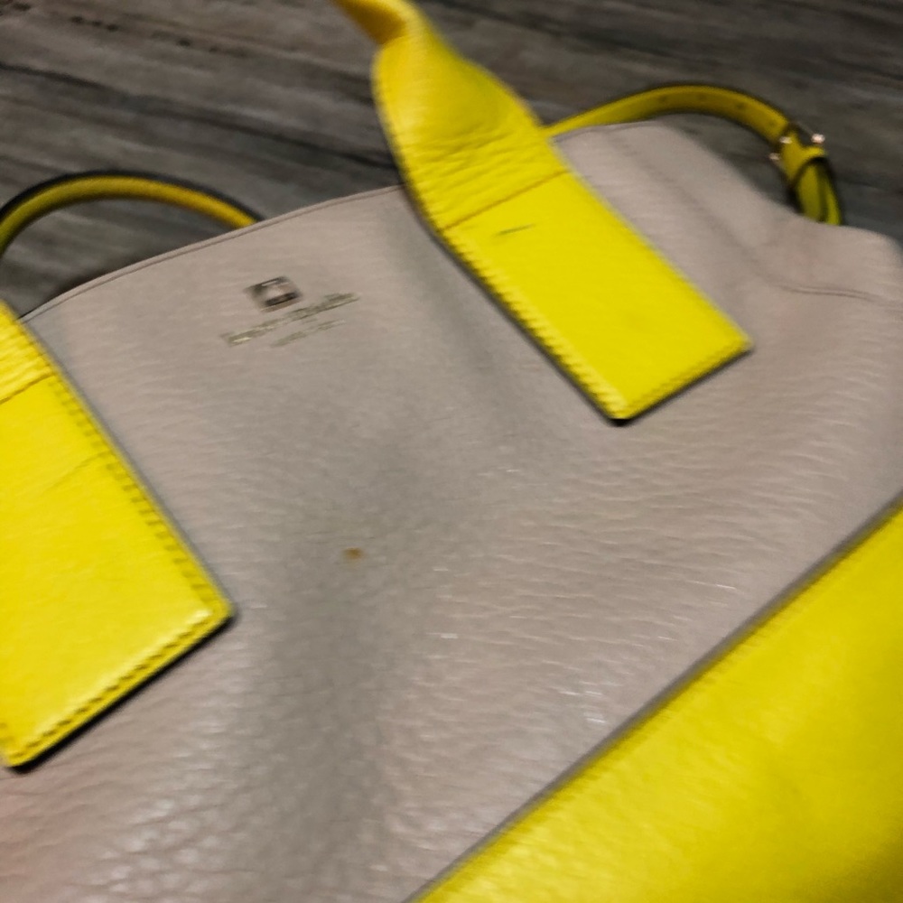 Kate Spade Handbag ☀️ - Picture 2 of 6